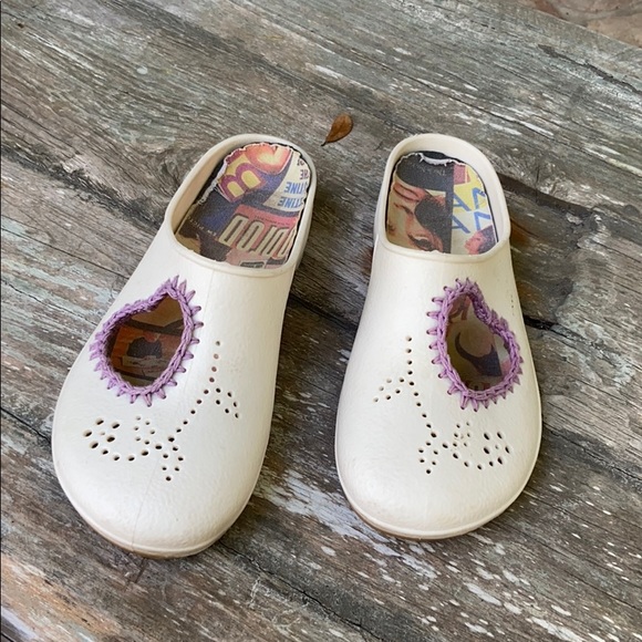 DAFNA
SLIP-ON RUBBER CLOGS - Picture 2 of 5